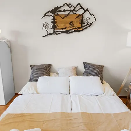 Charmant Studio Avec Superbe Vue Et Balcon