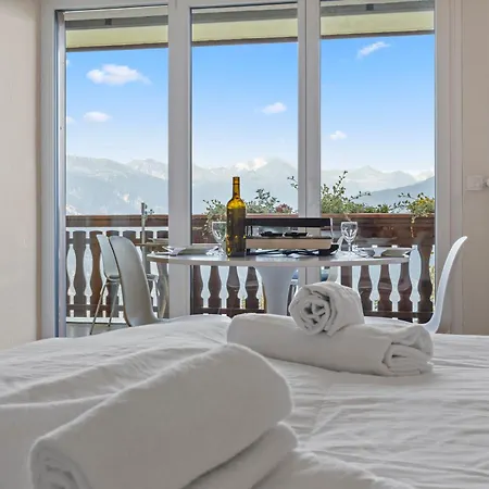 Charmant Studio Avec Superbe Vue Et Balcon דירה