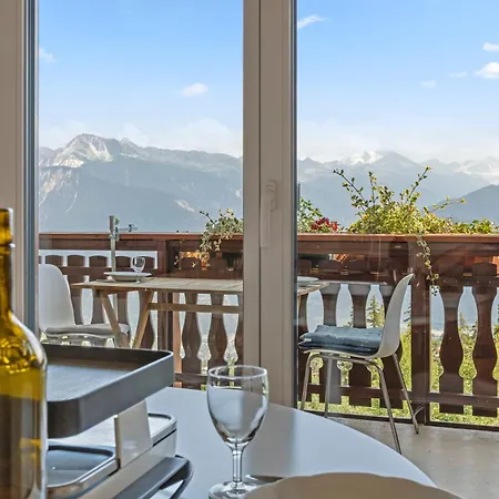 Charmant Studio Avec Superbe Vue Et Balcon